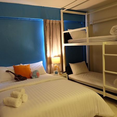 Oyes Hostel Krabi town Oda fotoğraf