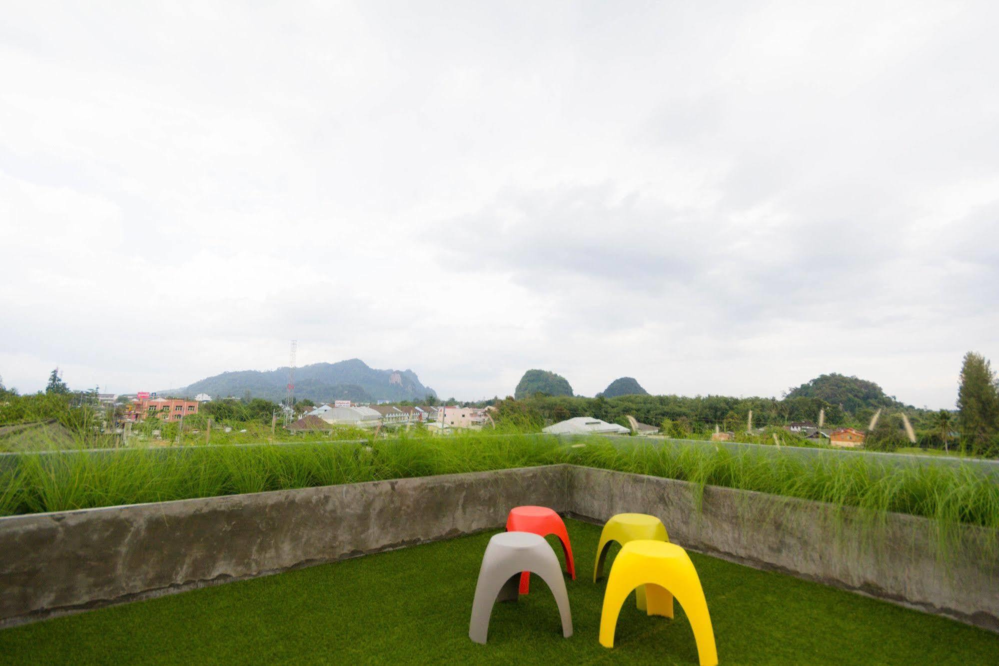 Oyes Hostel Krabi town Dış mekan fotoğraf